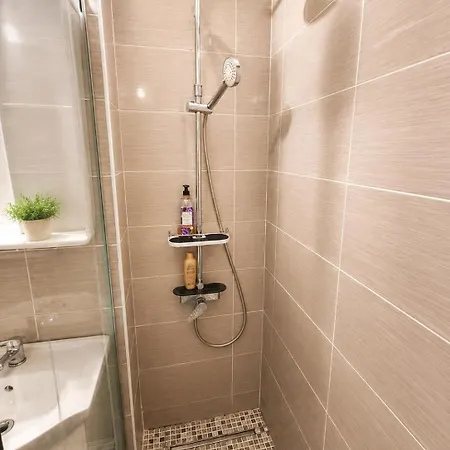 Apartment 2 Aproape De Spitalul Obregia Si Bagdasar Nu Ofer Factura Bucharest