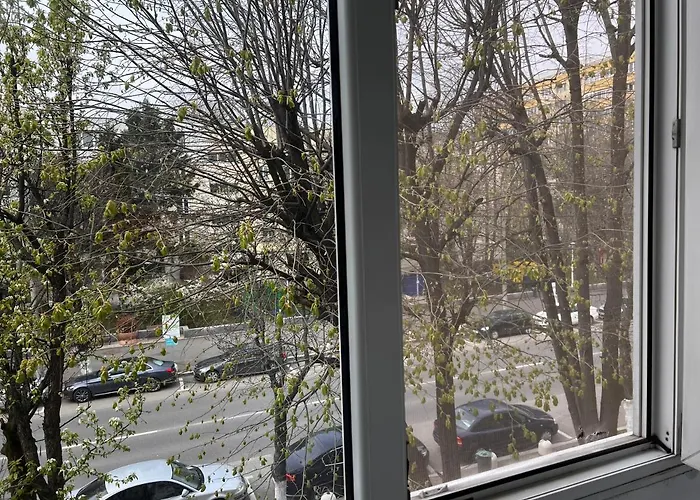 2 Aproape De Spitalul Obregia Si Bagdasar Nu Ofer Factura * Бухарест